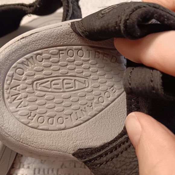 Keen Women's 'Astoria West' T-Strap Sandals leather outdoor trail sandals 10.5 - Picture 11 of 13